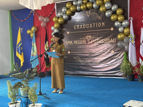 PERPISAHAN SISWA KELAS XII SMK NEGERI 2 PUTUSSIBAU